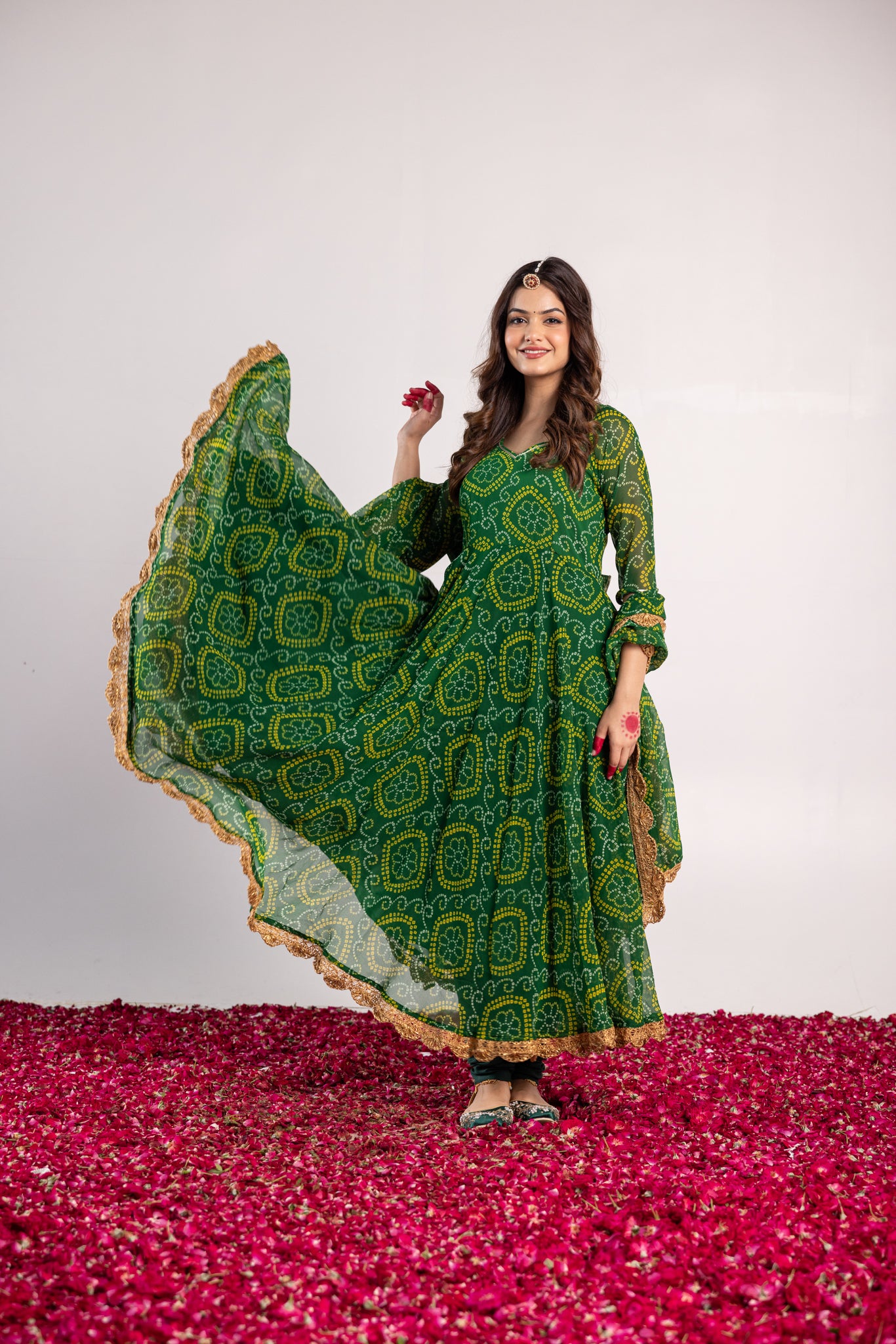 CHAAND BANDHANI SET