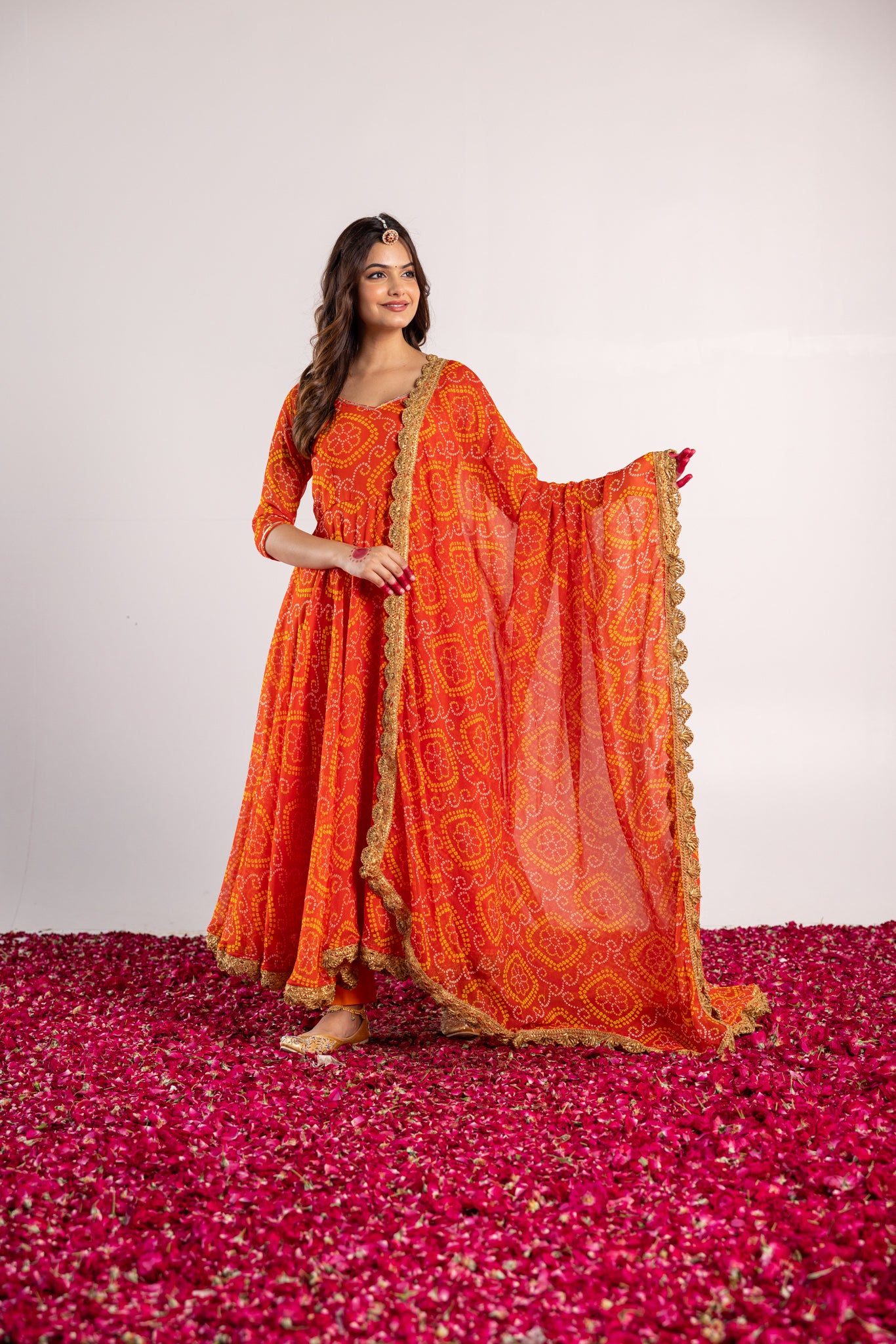 TAARA BANDHANI SET