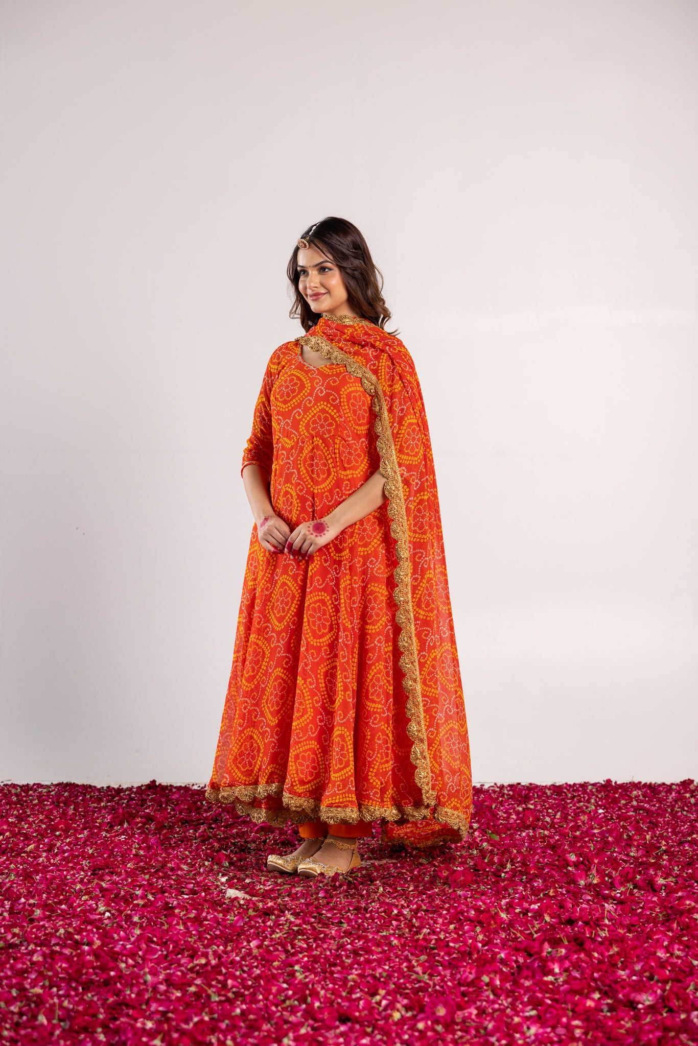TAARA BANDHANI SET