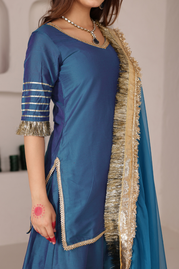 AAFREEN SHARARA SET