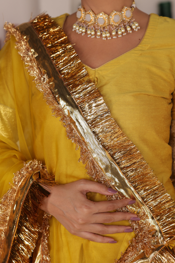 AVANTIBAI POSHAK