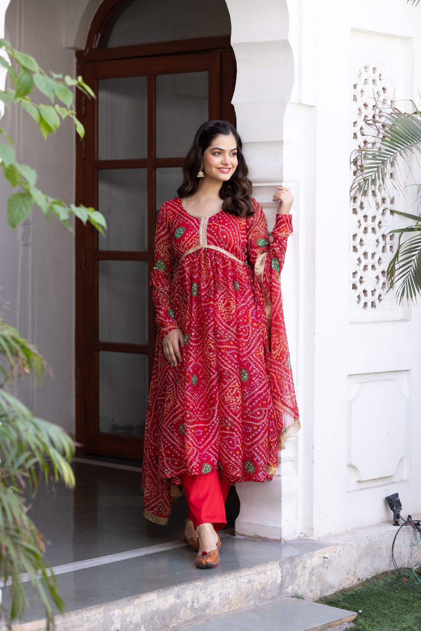BHAVYATA SUIT SET